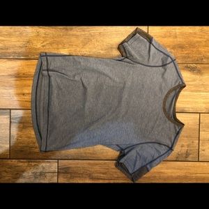 Men’s lululemon top